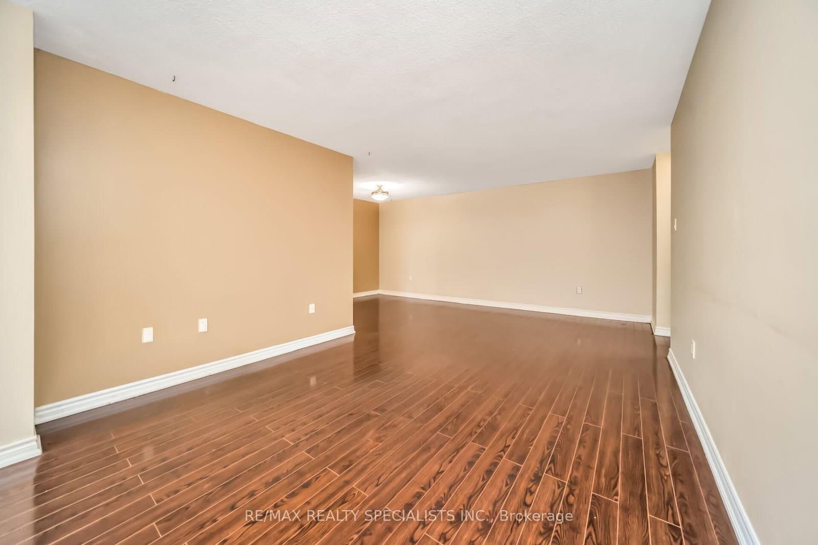 4 Kings Cross Road, Unit 1008 thumbnail 13