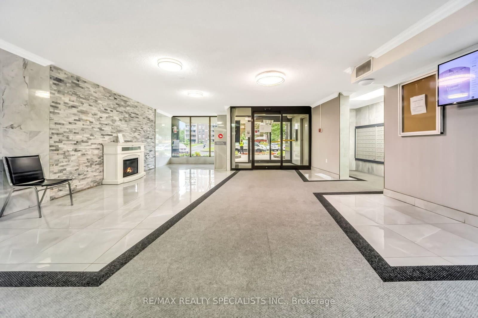 4 Kings Cross Road, Unit 1008 thumbnail 7