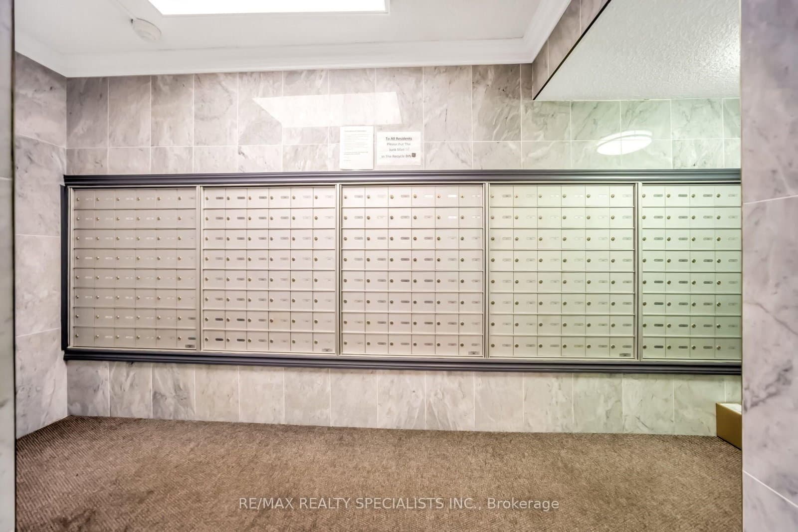 4 Kings Cross Road, Unit 1008 thumbnail 8