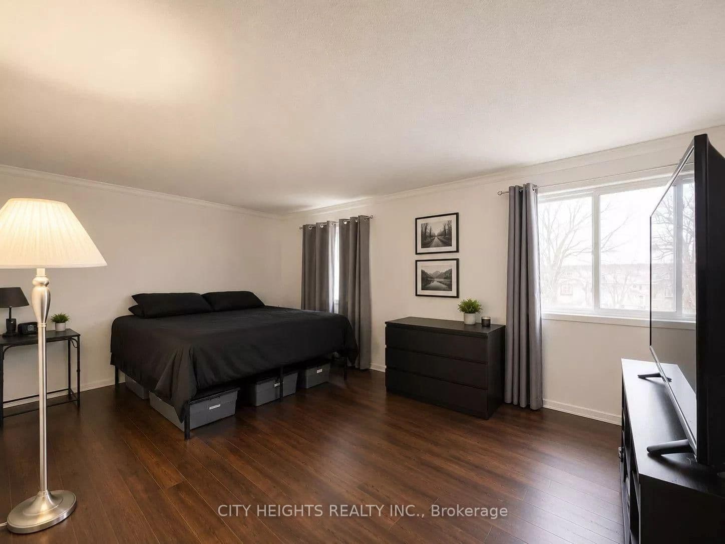 45 Hansen Road N, Unit 20 thumbnail 17