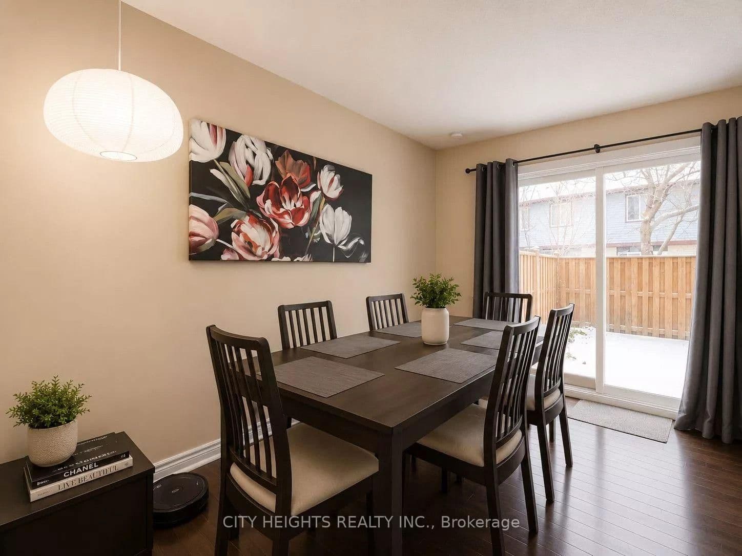 45 Hansen Road N, Unit 20 thumbnail 5