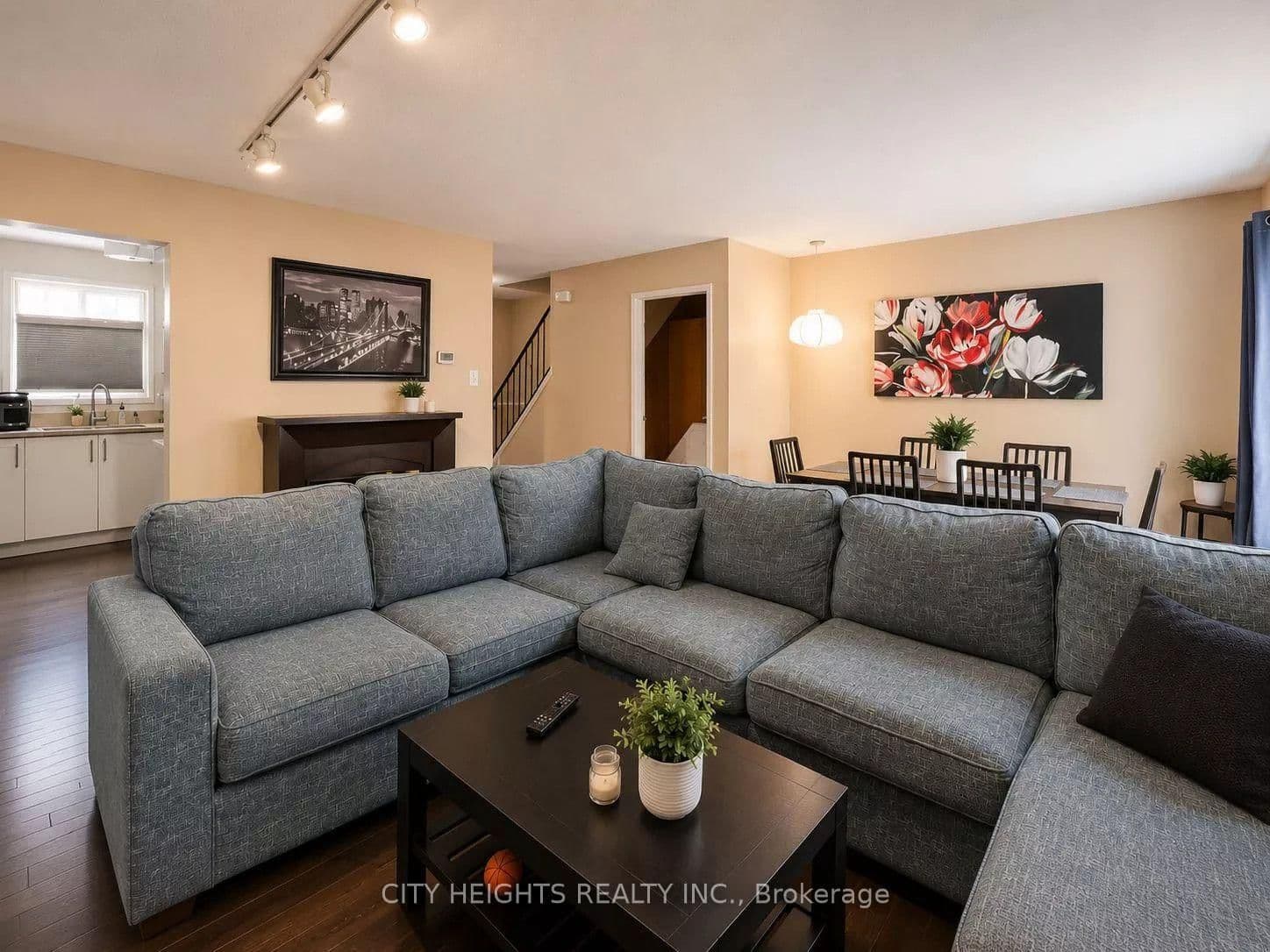 45 Hansen Road N, Unit 20 thumbnail 7