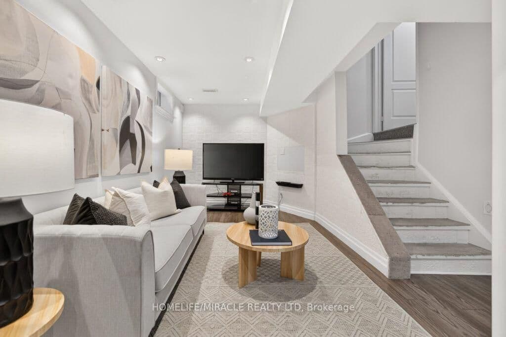 59 Dawson Crescent thumbnail 30