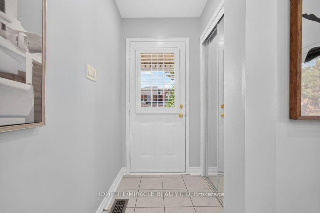 59 Dawson Crescent thumbnail 5