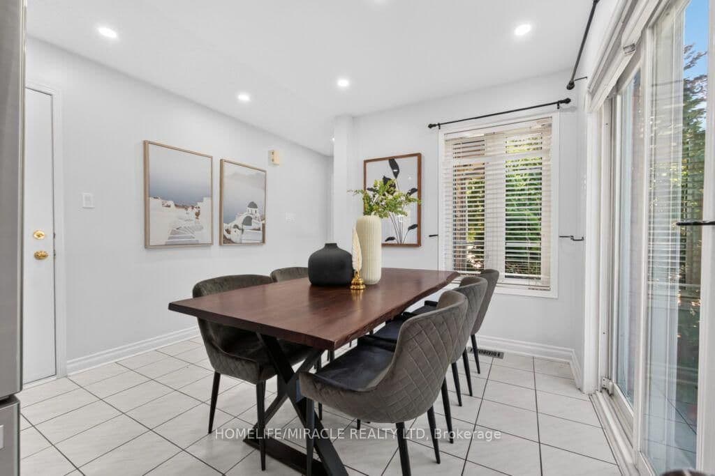 59 Dawson Crescent thumbnail 7