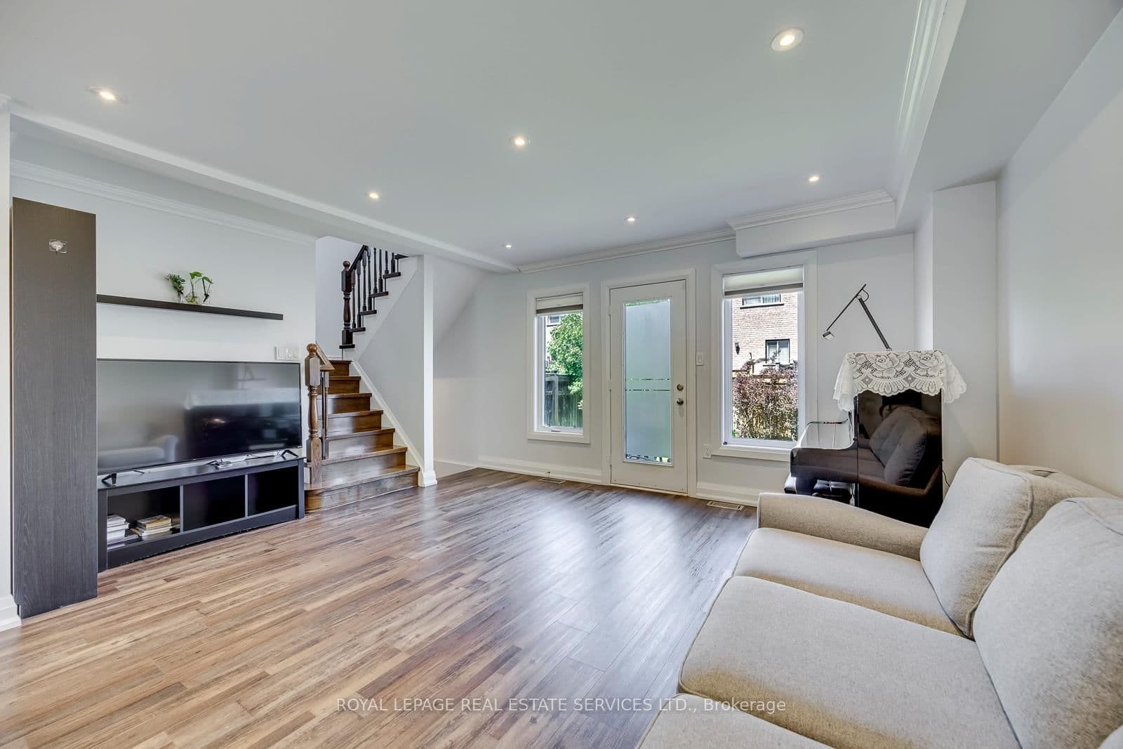 2189 Postmaster Drive, Unit 15 thumbnail 19