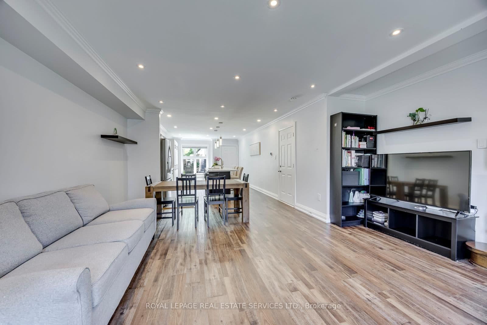 2189 Postmaster Drive, Unit 15 thumbnail 23