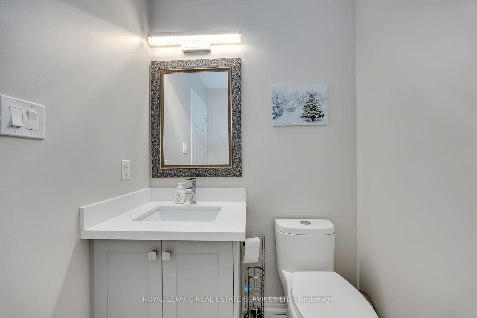 2189 Postmaster Drive, Unit 15 thumbnail 25