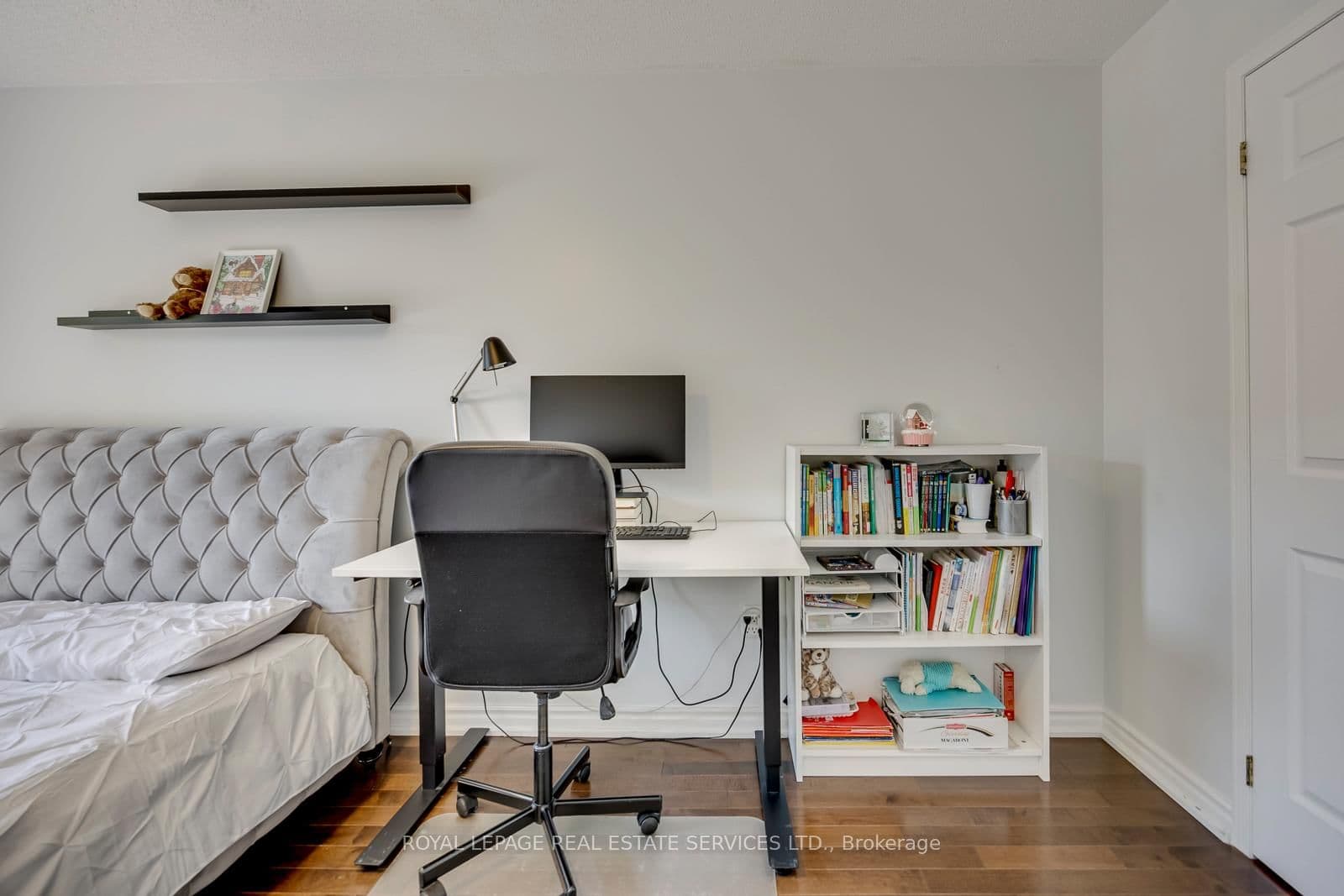 2189 Postmaster Drive, Unit 15 thumbnail 39