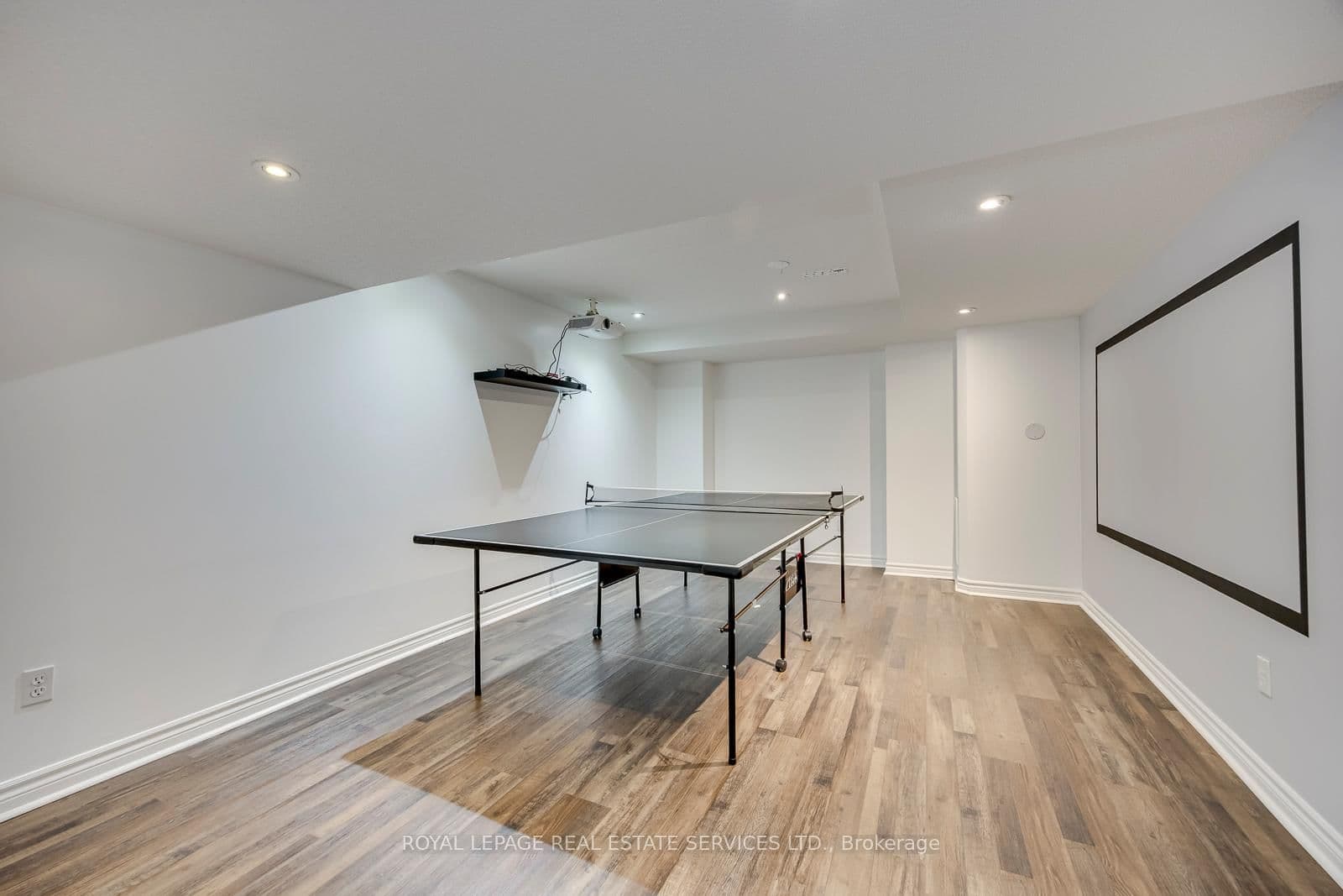 2189 Postmaster Drive, Unit 15 thumbnail 45