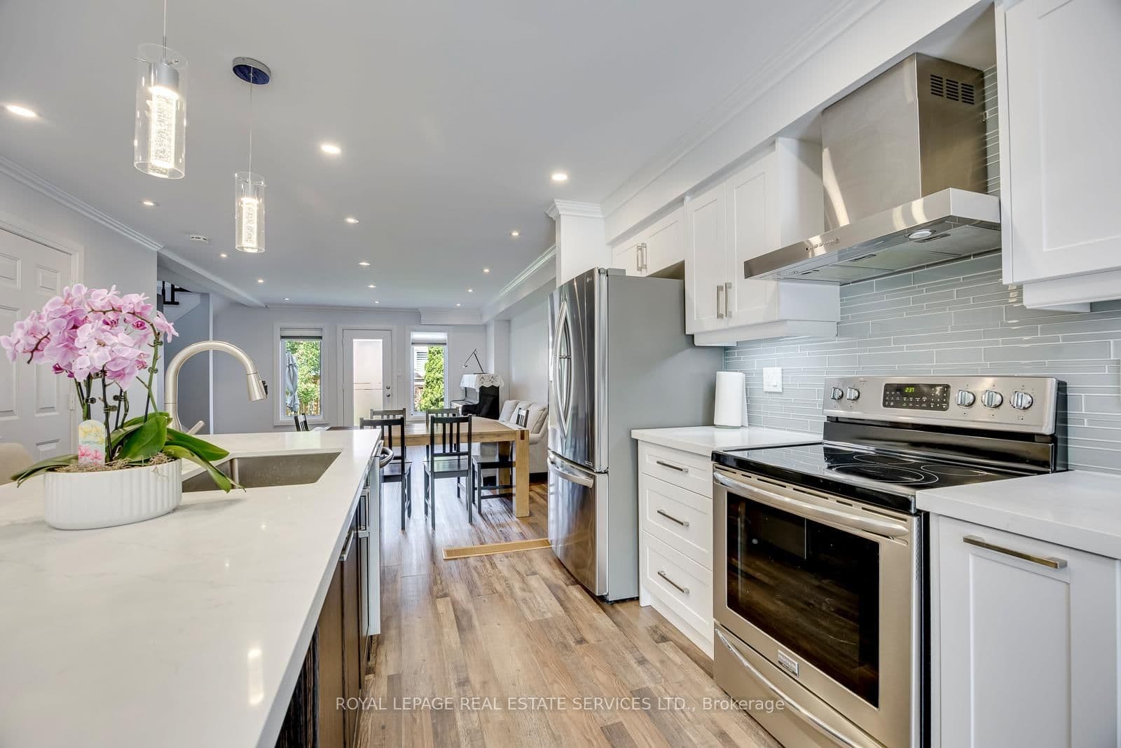 2189 Postmaster Drive, Unit 15 thumbnail 8