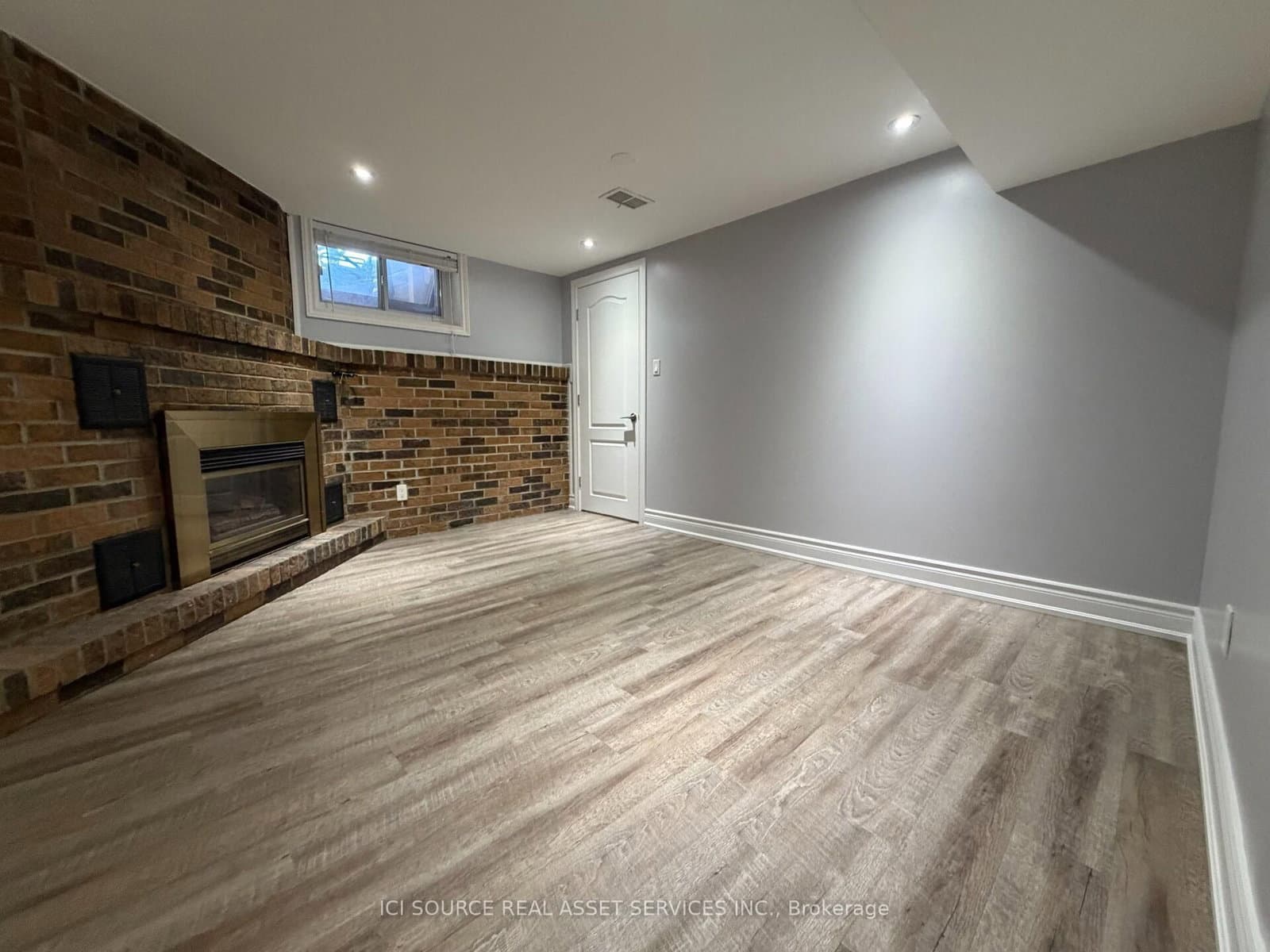 65 Glen Agar Drive, Unit Basement thumbnail 10