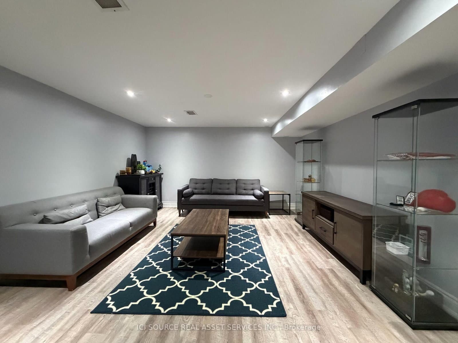 65 Glen Agar Drive, Unit Basement thumbnail 13