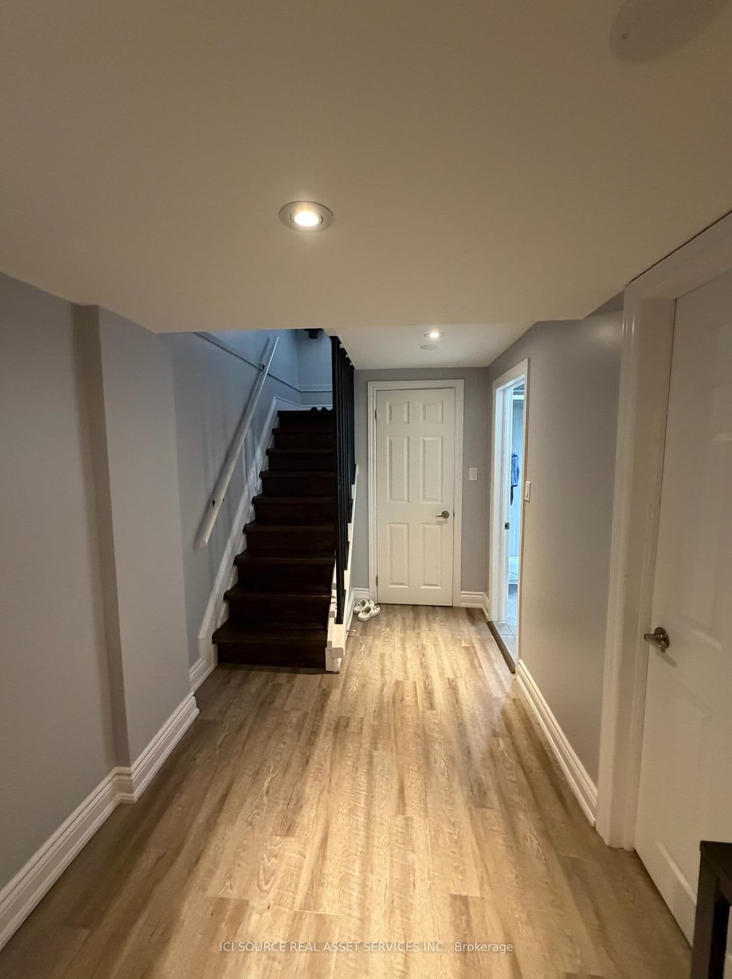 65 Glen Agar Drive, Unit Basement thumbnail 3