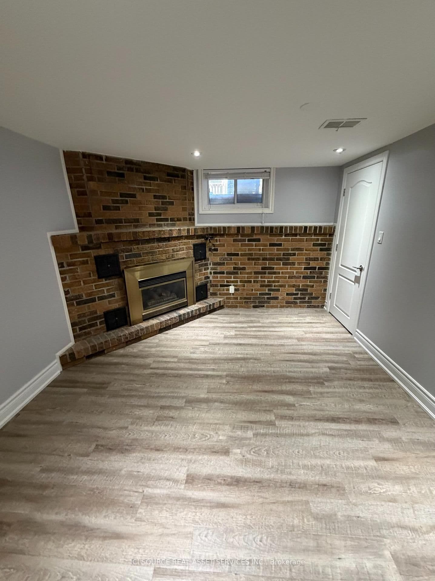65 Glen Agar Drive, Unit Basement thumbnail 8