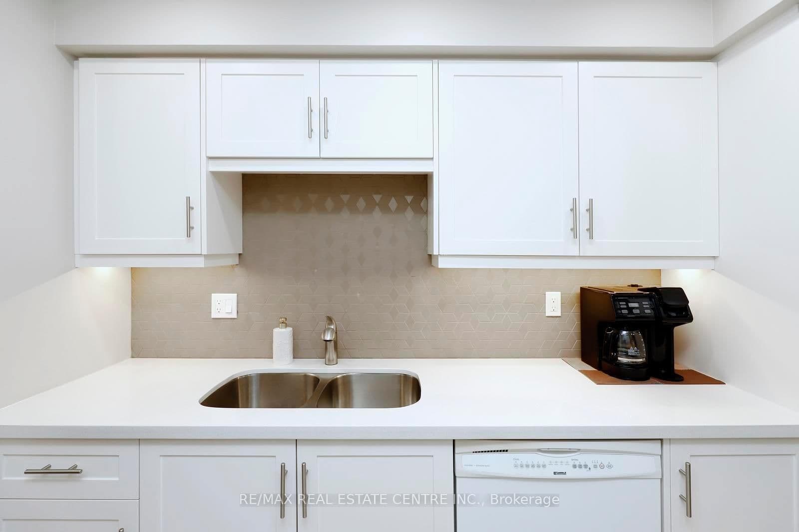 341 Wilson Drive, Unit 3 thumbnail 5