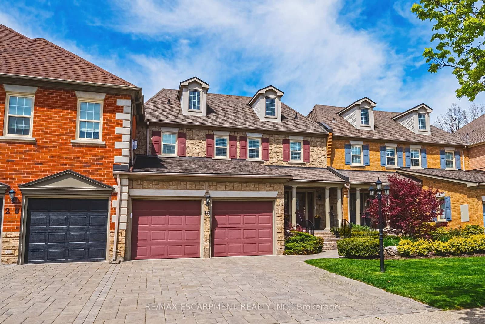 4211 Millcroft Park Drive, Unit 19 thumbnail 2