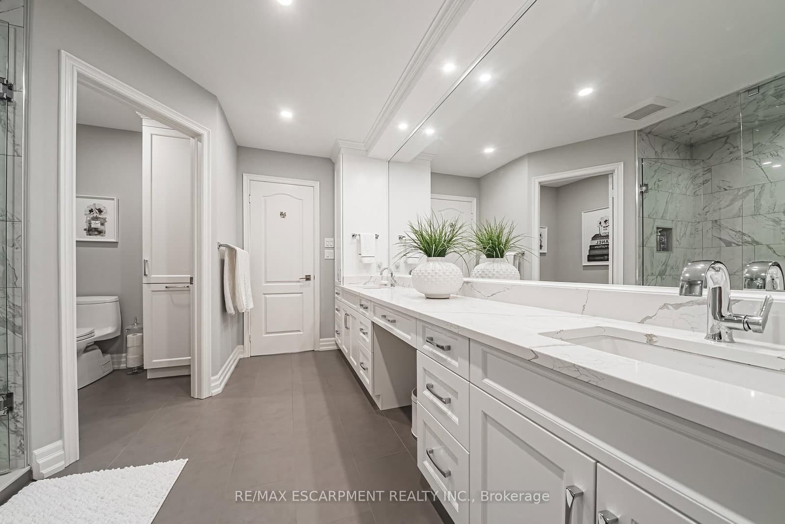 4211 Millcroft Park Drive, Unit 19 thumbnail 24