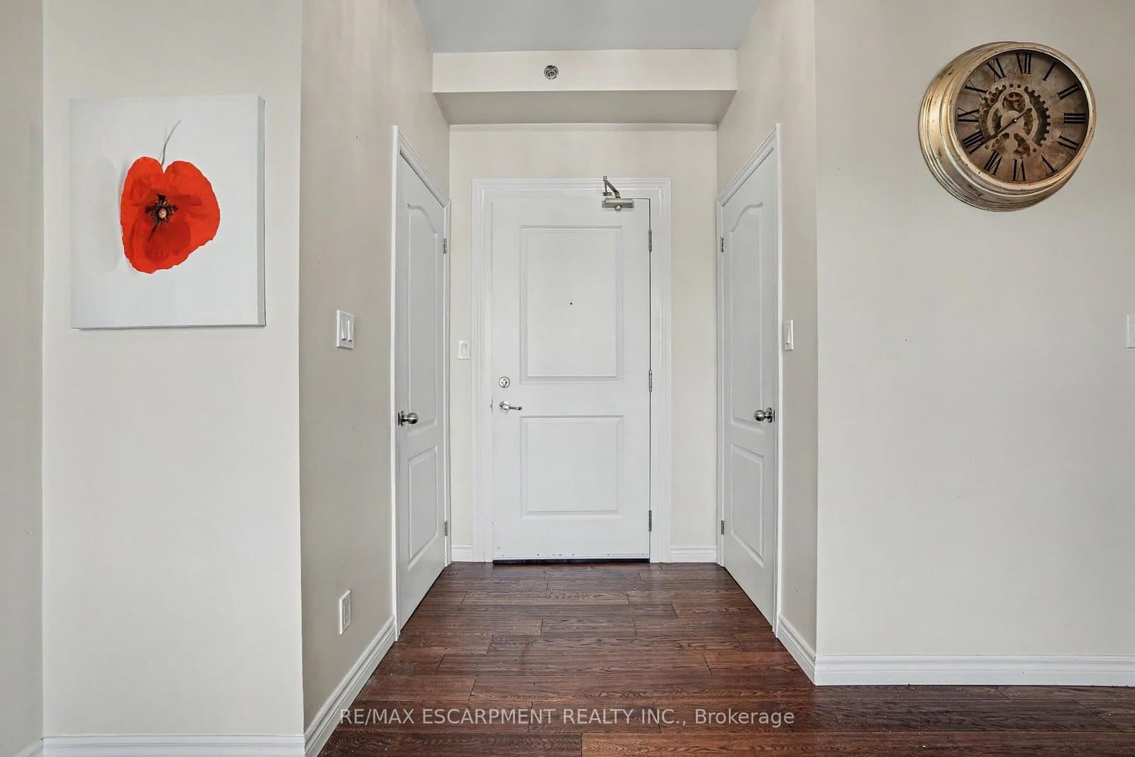 34 Plains Road E, Unit 206 thumbnail 4