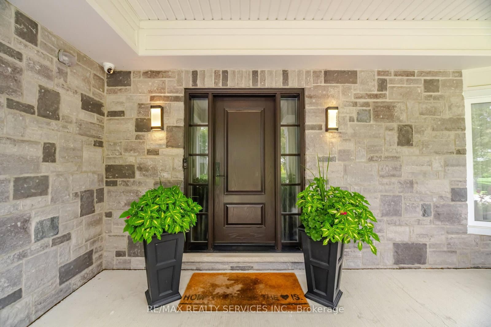 8 Ridgehill Drive thumbnail 5
