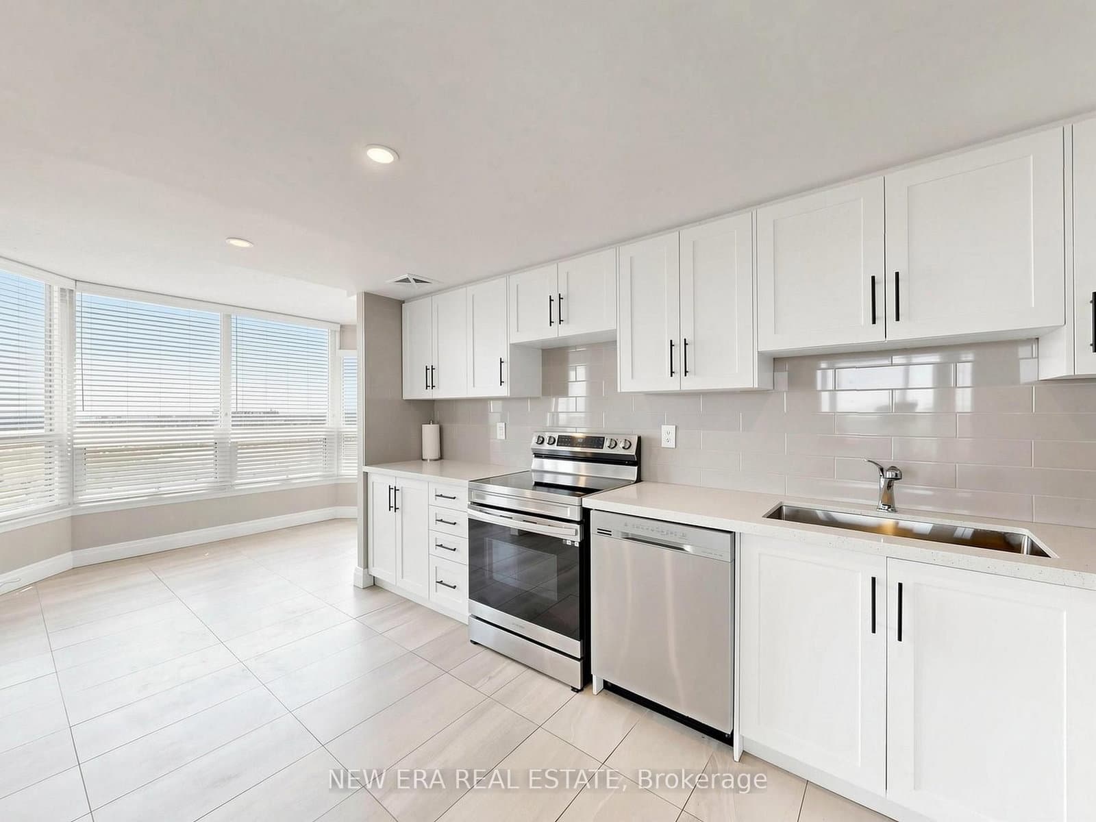 8 Lisa Street, Unit 2108 thumbnail 11