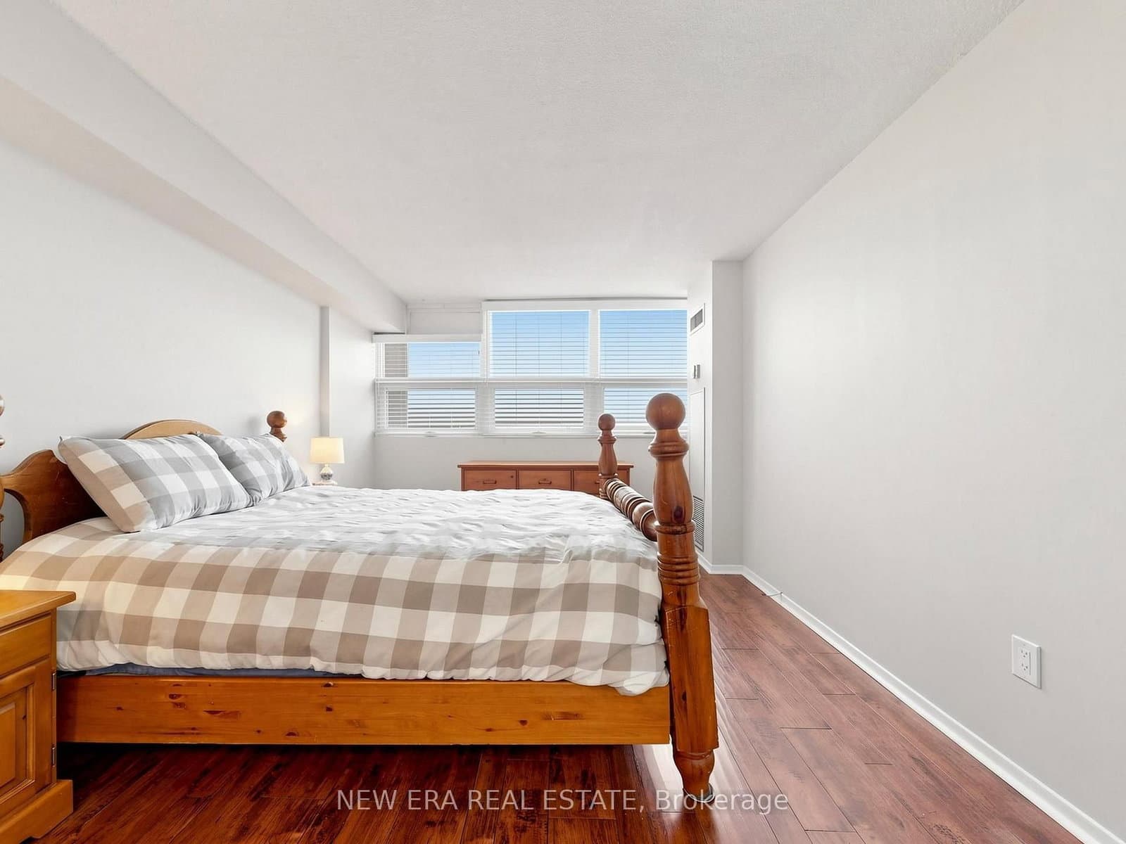 8 Lisa Street, Unit 2108 thumbnail 20