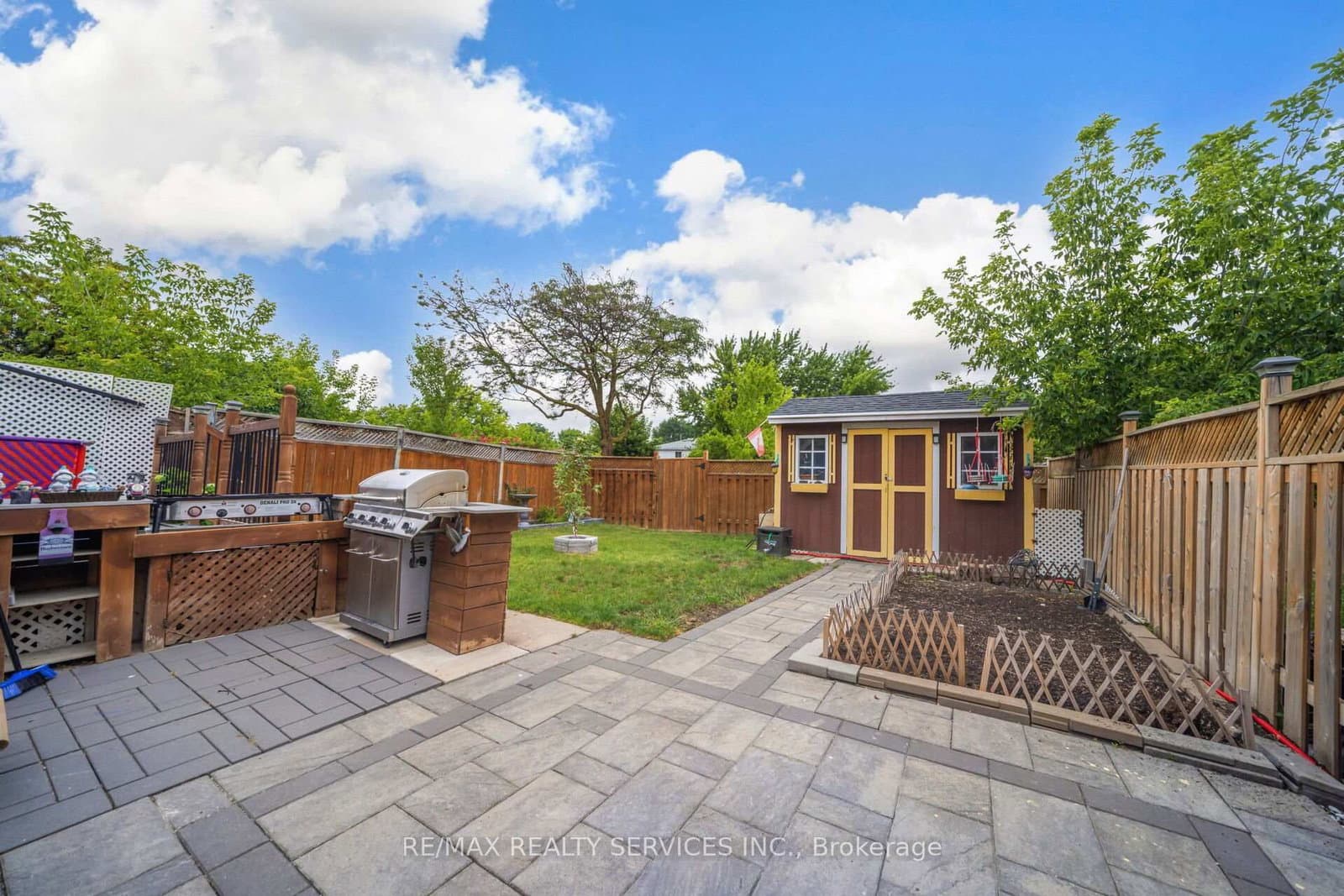 3 Grand Valley Drive thumbnail 37