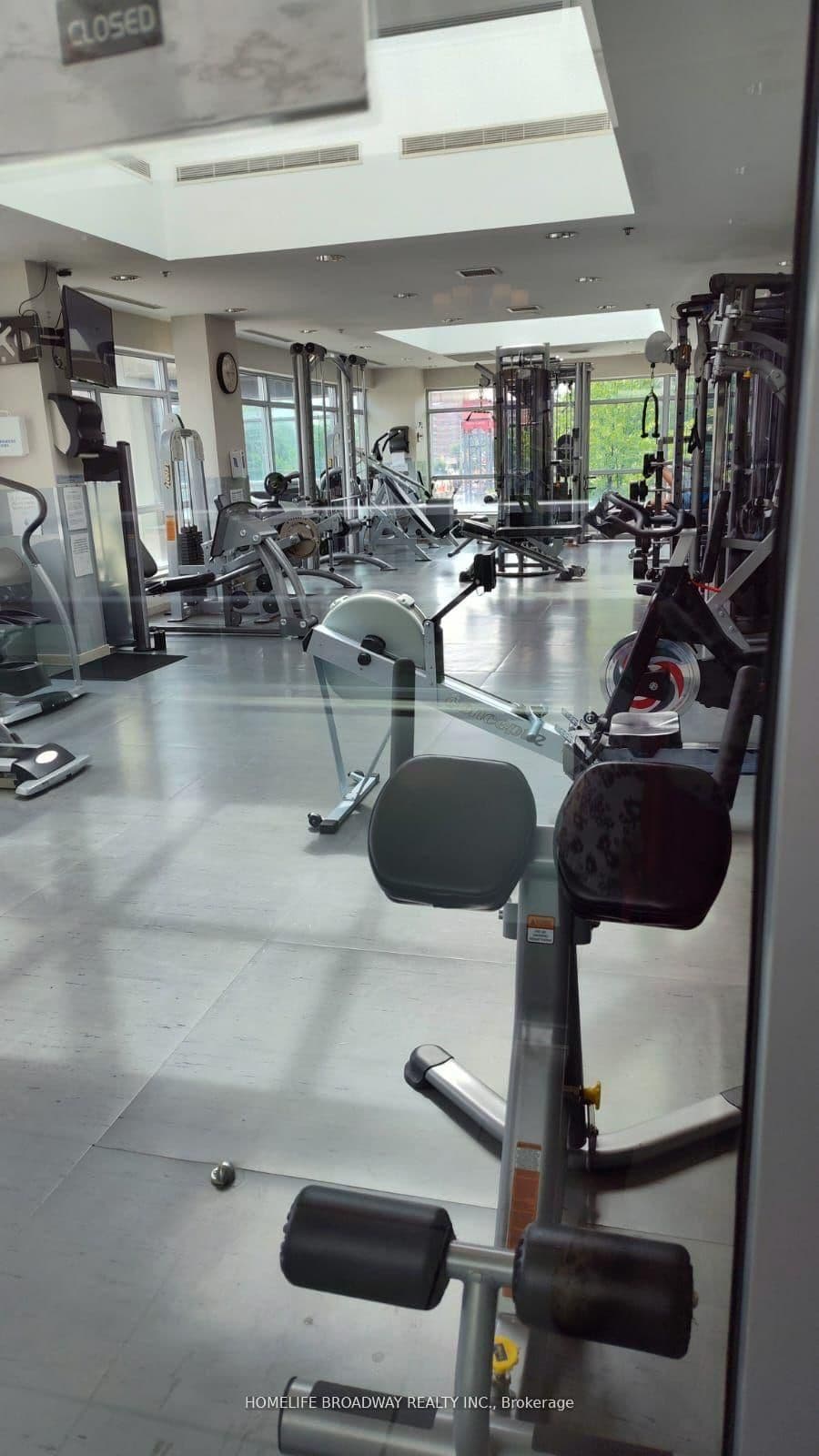 33 Elm Drive W, Unit 1802 thumbnail 12
