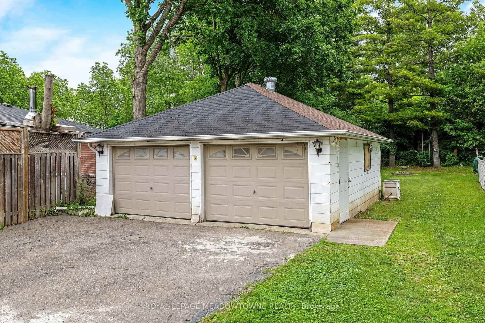 46 Hewson Crescent thumbnail 32