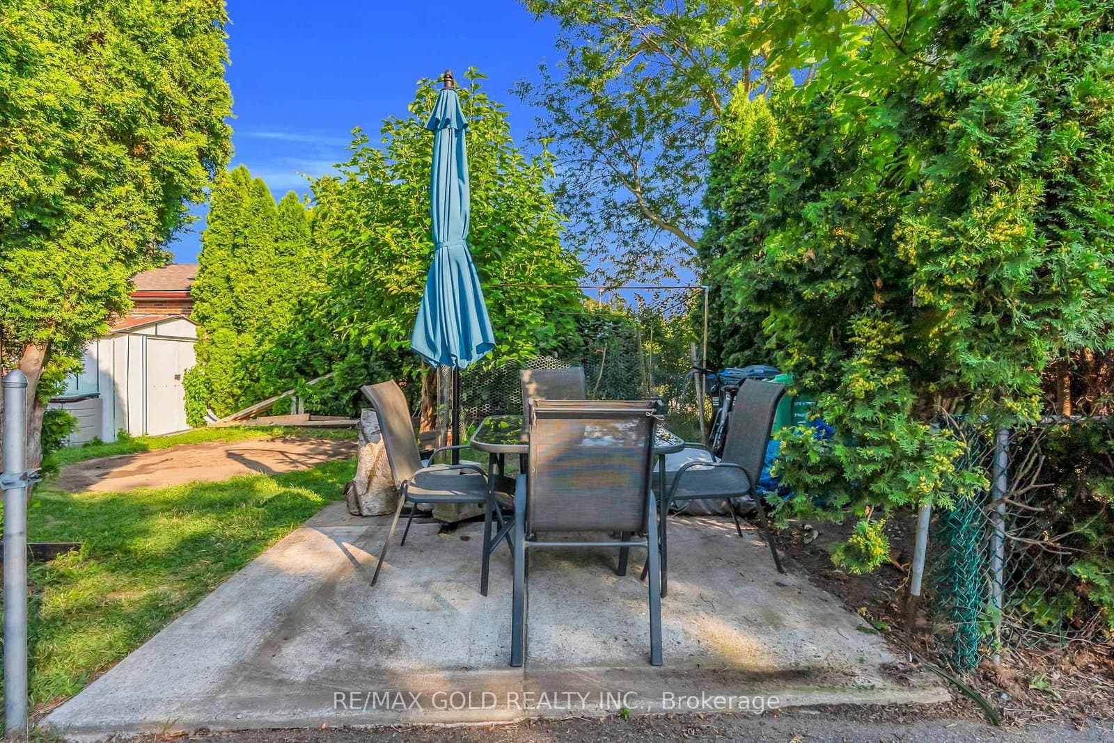 2520 Constable Road thumbnail 43