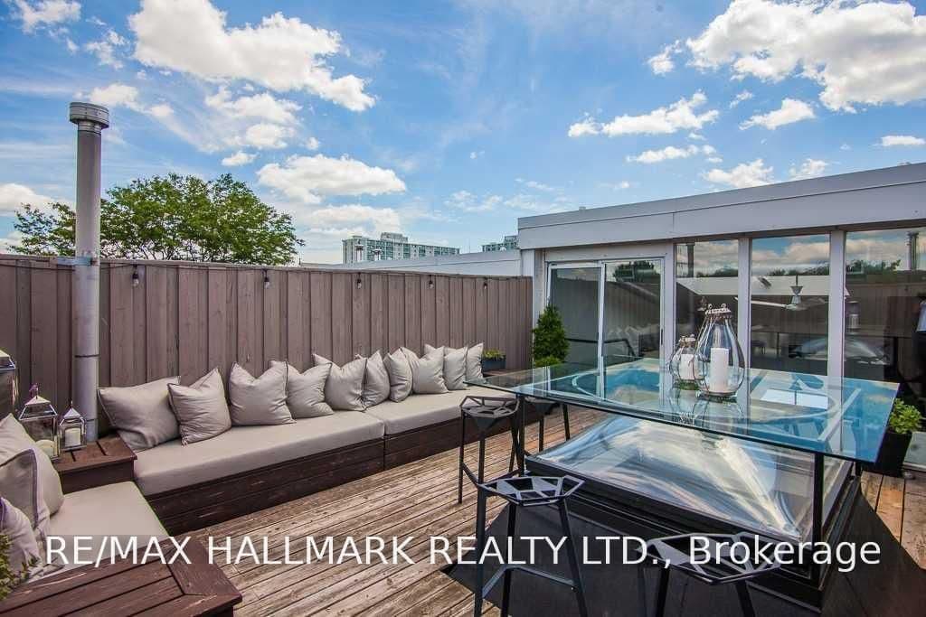 6 Bartlett Avenue, Unit 7 thumbnail 18