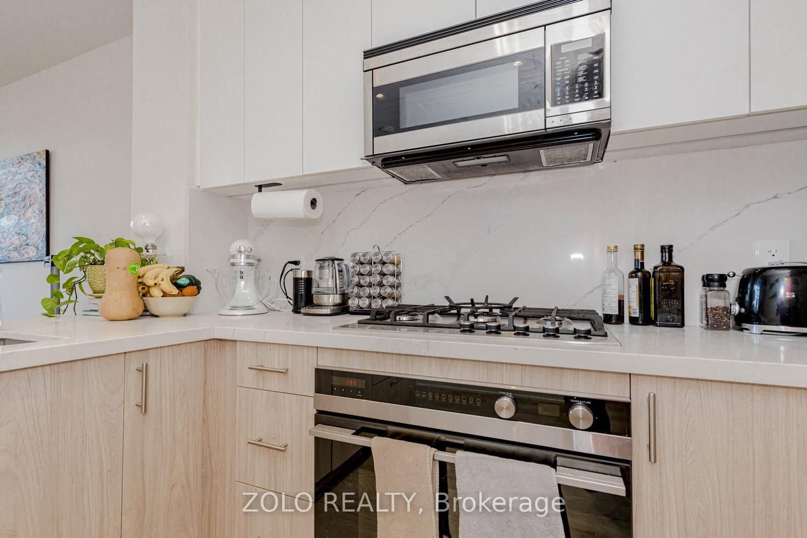 123 Maurice Drive, Unit 208 thumbnail 11