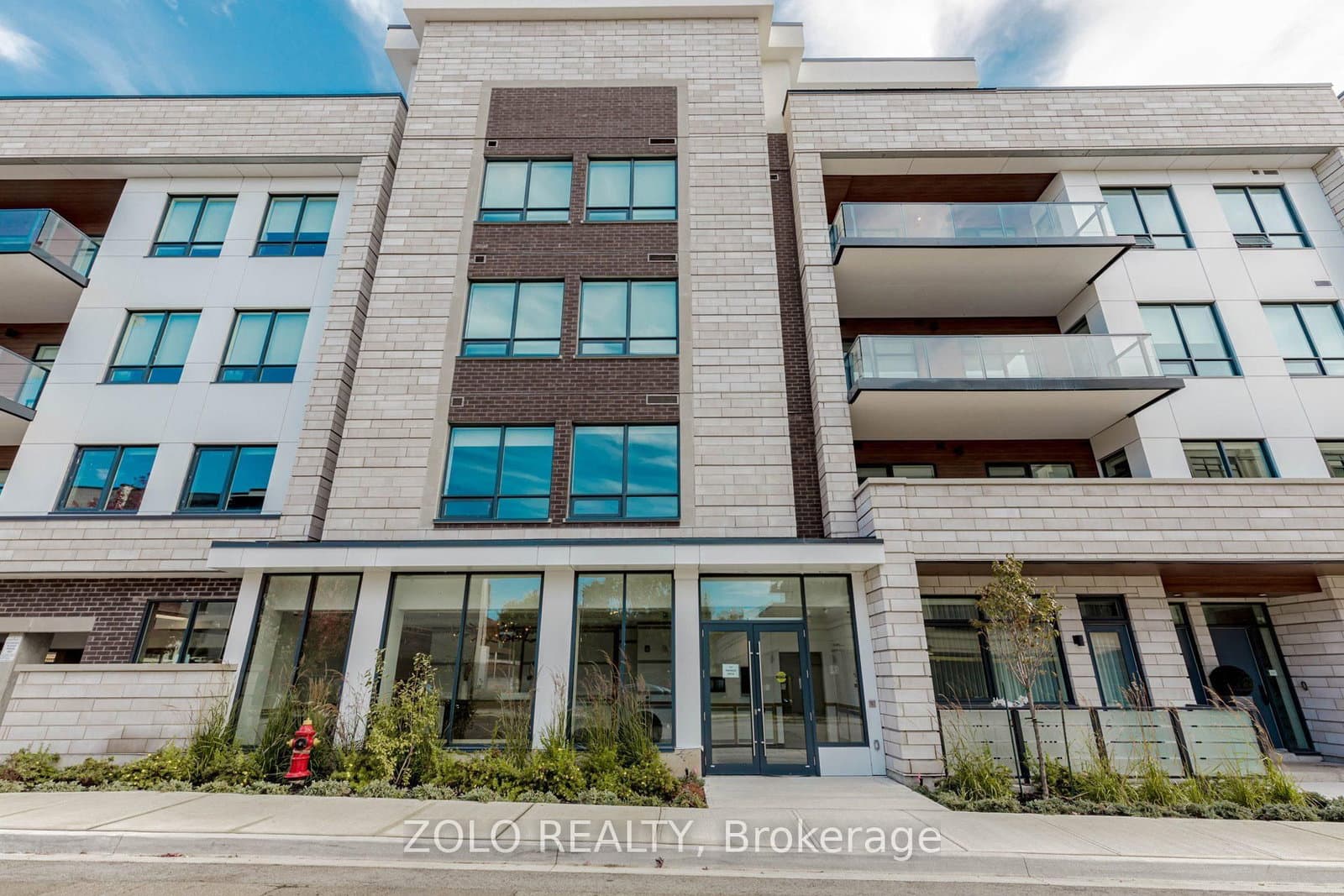 123 Maurice Drive, Unit 208 thumbnail 2
