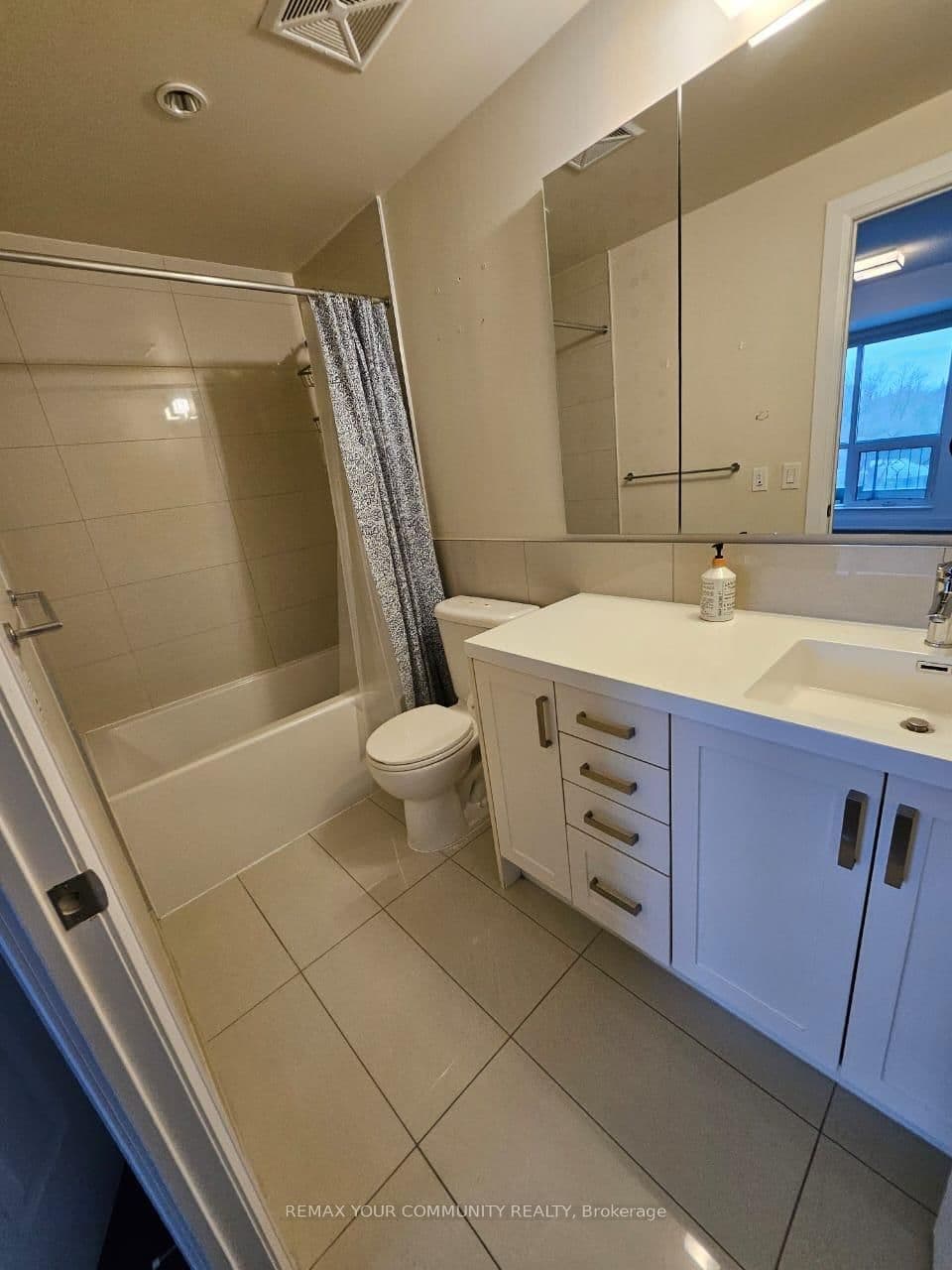 2 Old Mill Drive, Unit 423 thumbnail 10