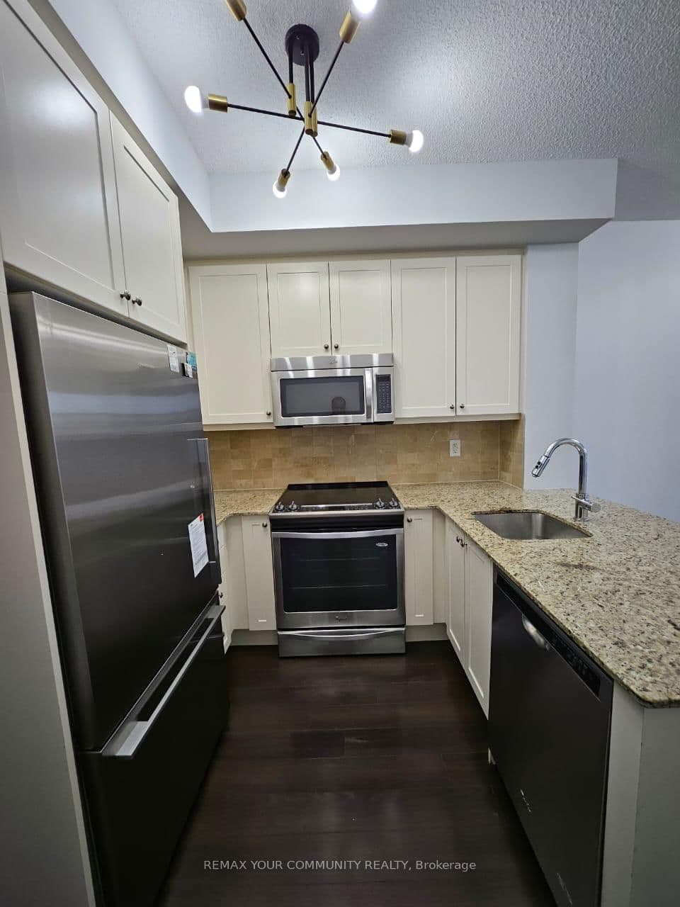 2 Old Mill Drive, Unit 423 thumbnail 6