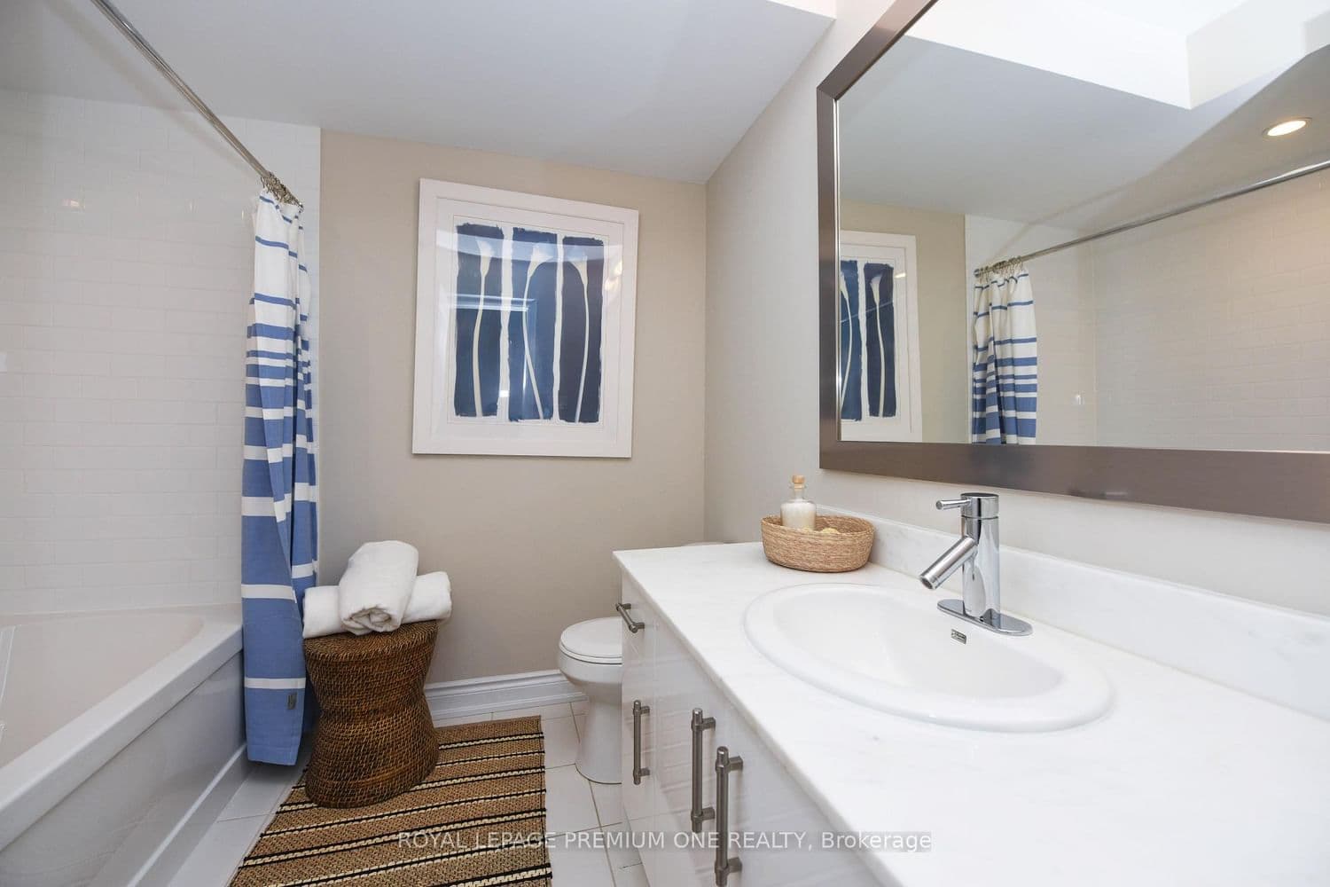 6A ACORN Avenue thumbnail 17