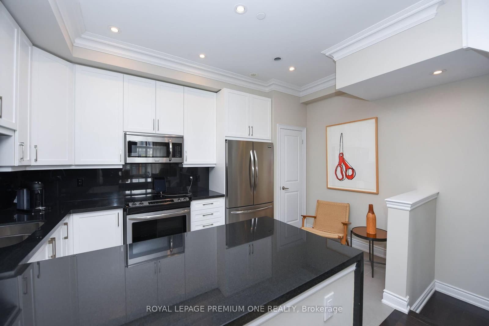 6A ACORN Avenue thumbnail 6