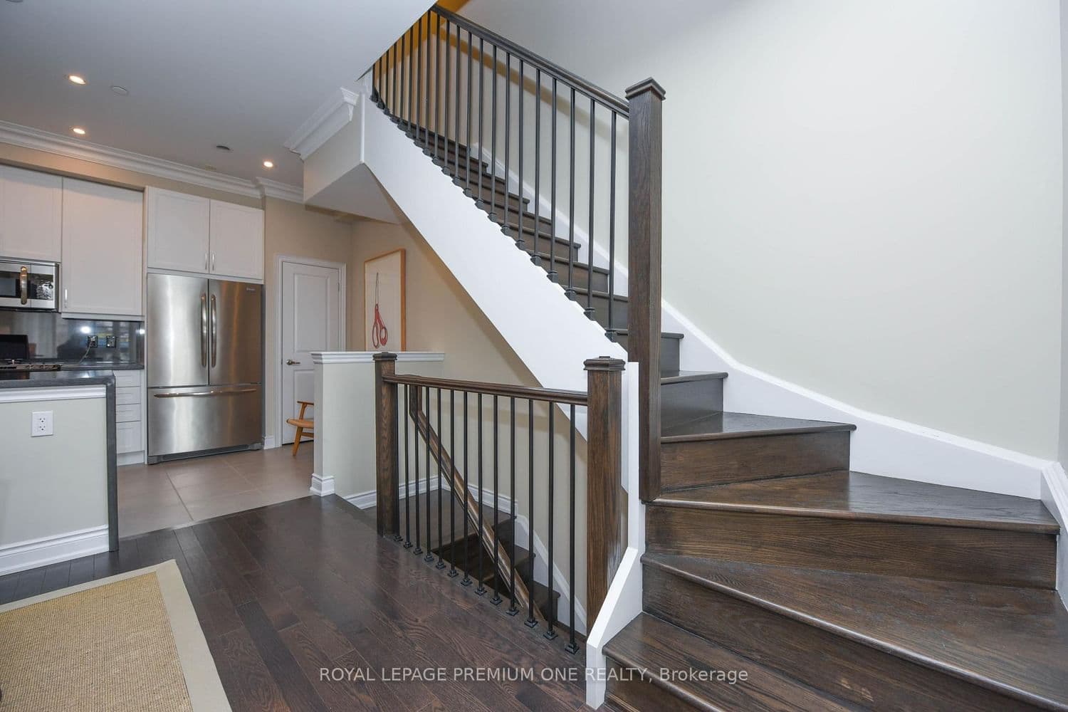 6A ACORN Avenue thumbnail 9