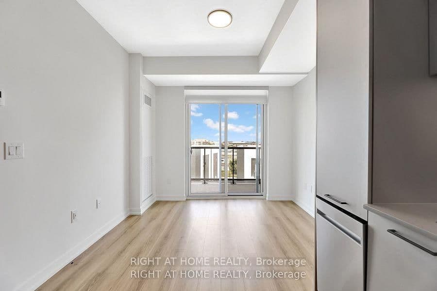 10 LAGERFELD Drive, Unit 401 thumbnail 24