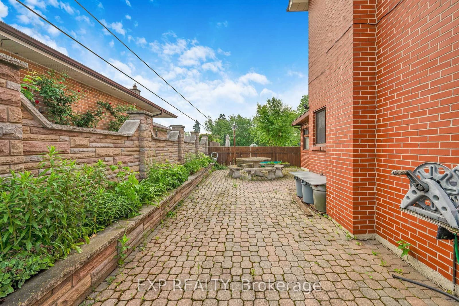 52 Storer Drive thumbnail 44