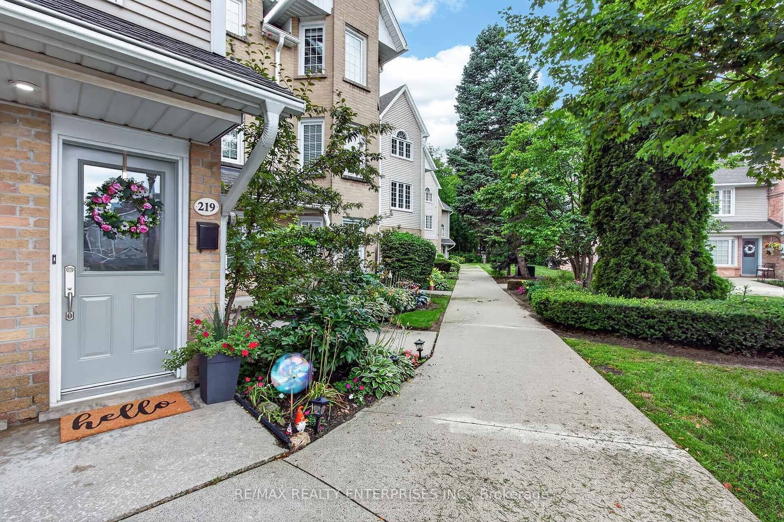 2110 Cleaver Avenue, Unit 219 thumbnail 2