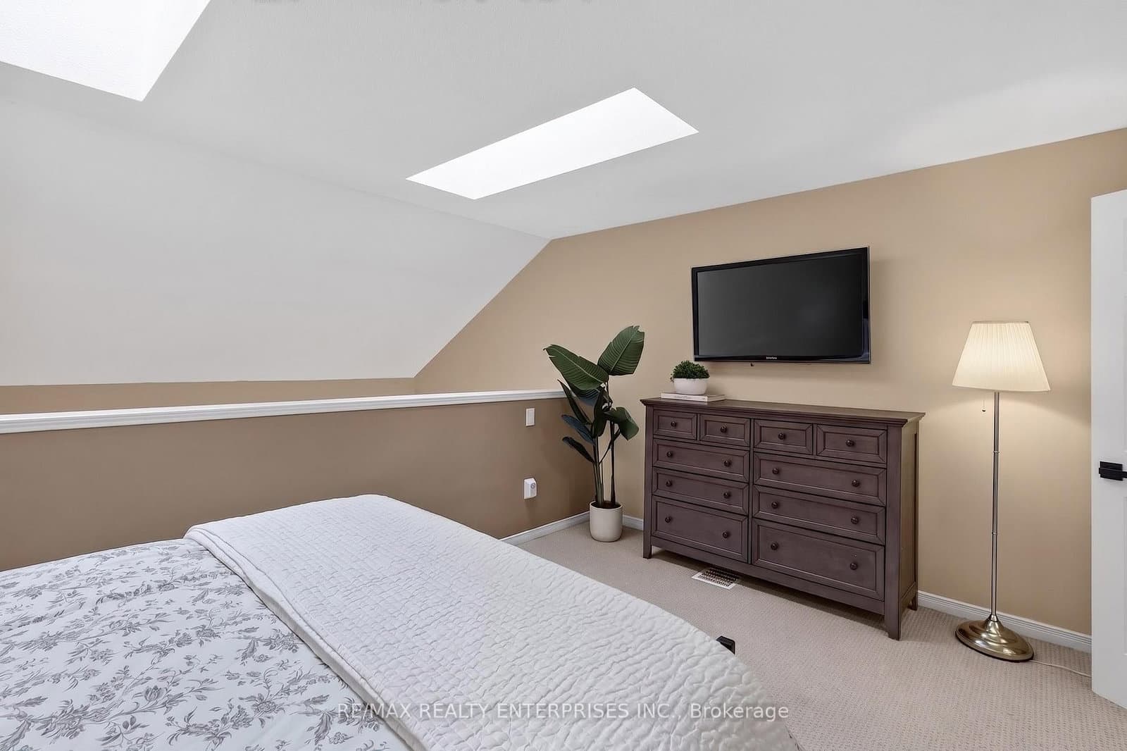 2110 Cleaver Avenue, Unit 219 thumbnail 23