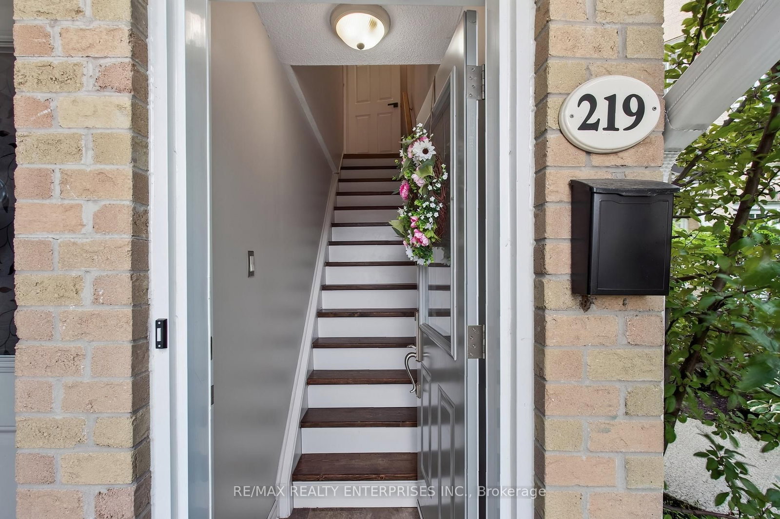 2110 Cleaver Avenue, Unit 219 thumbnail 4