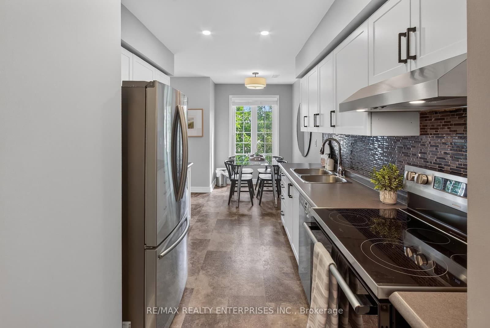 2110 Cleaver Avenue, Unit 219 thumbnail 6