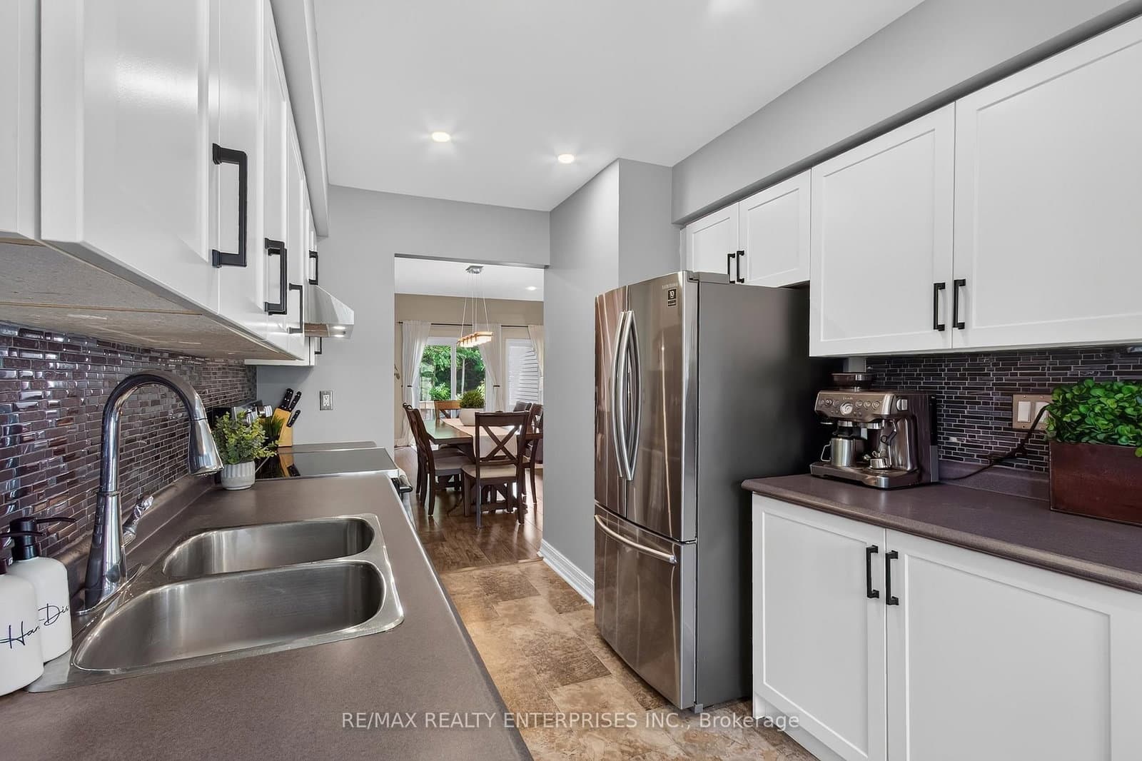 2110 Cleaver Avenue, Unit 219 thumbnail 9