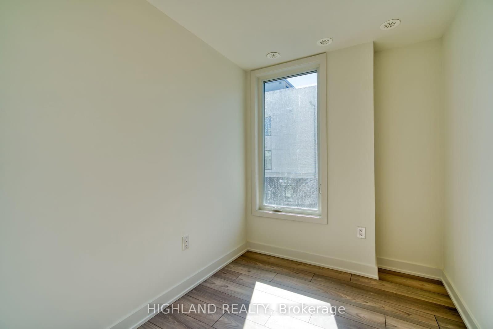 3473 Widdicombe Way, Unit 7 thumbnail 6