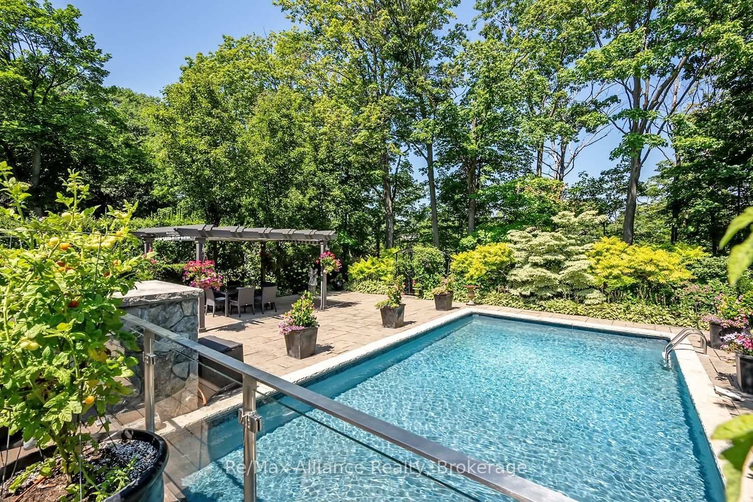 379 River Side Drive thumbnail 41
