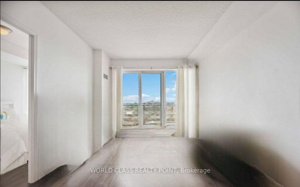 15 James Finlay Way, Unit 806 thumbnail 12