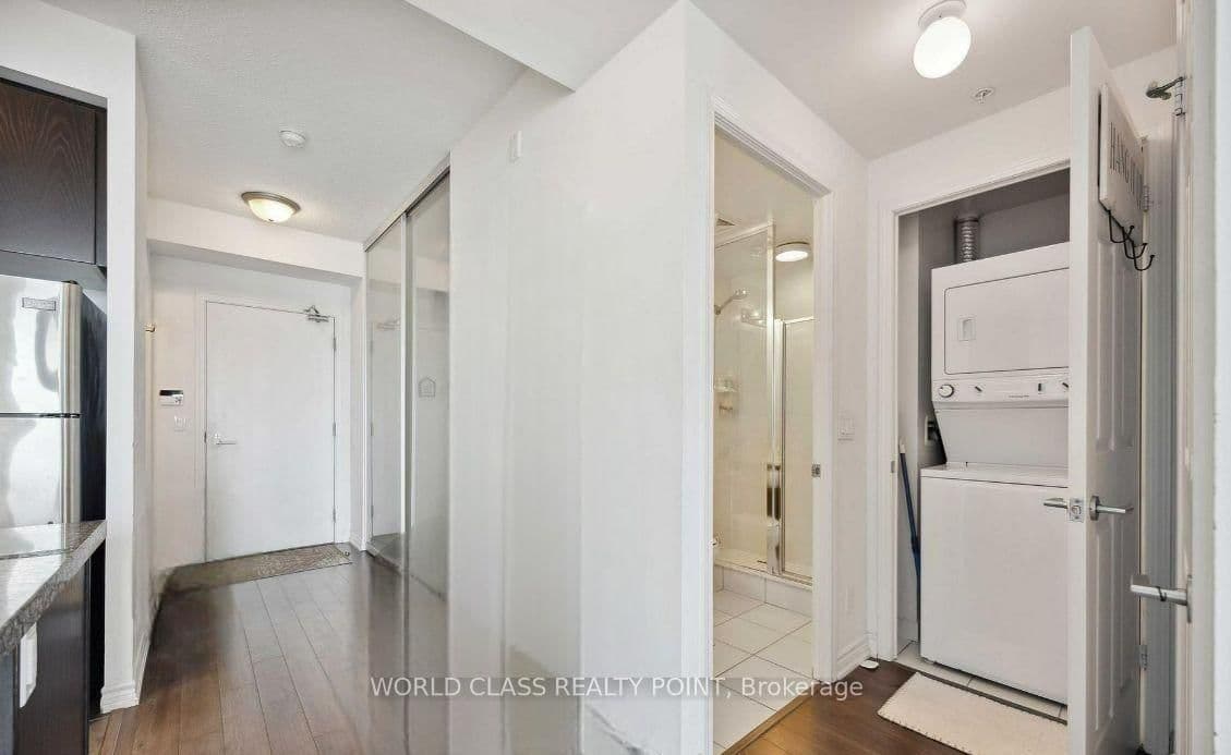 15 James Finlay Way, Unit 806 thumbnail 5