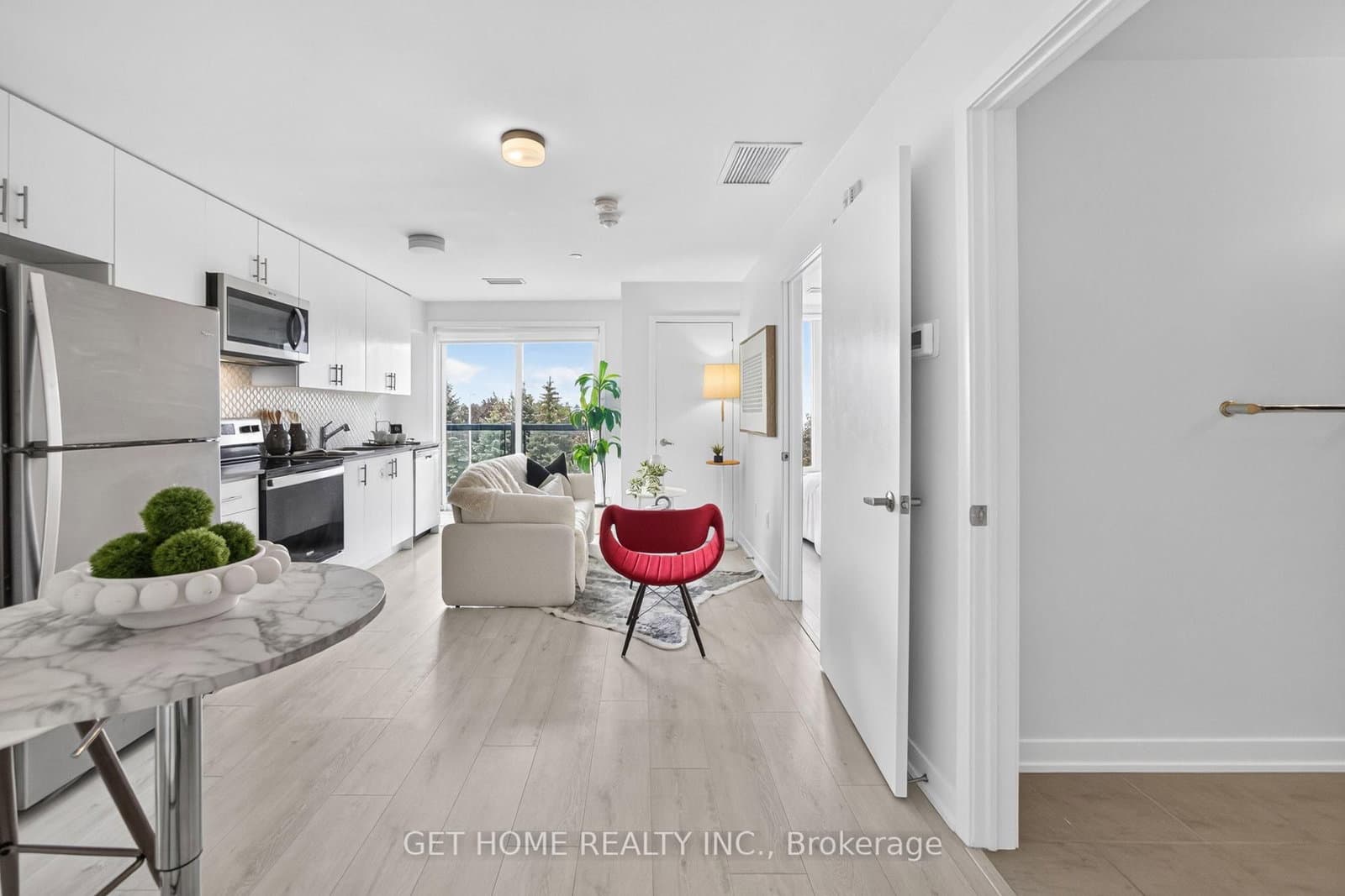 #321 - 3401 Ridgeway Drive